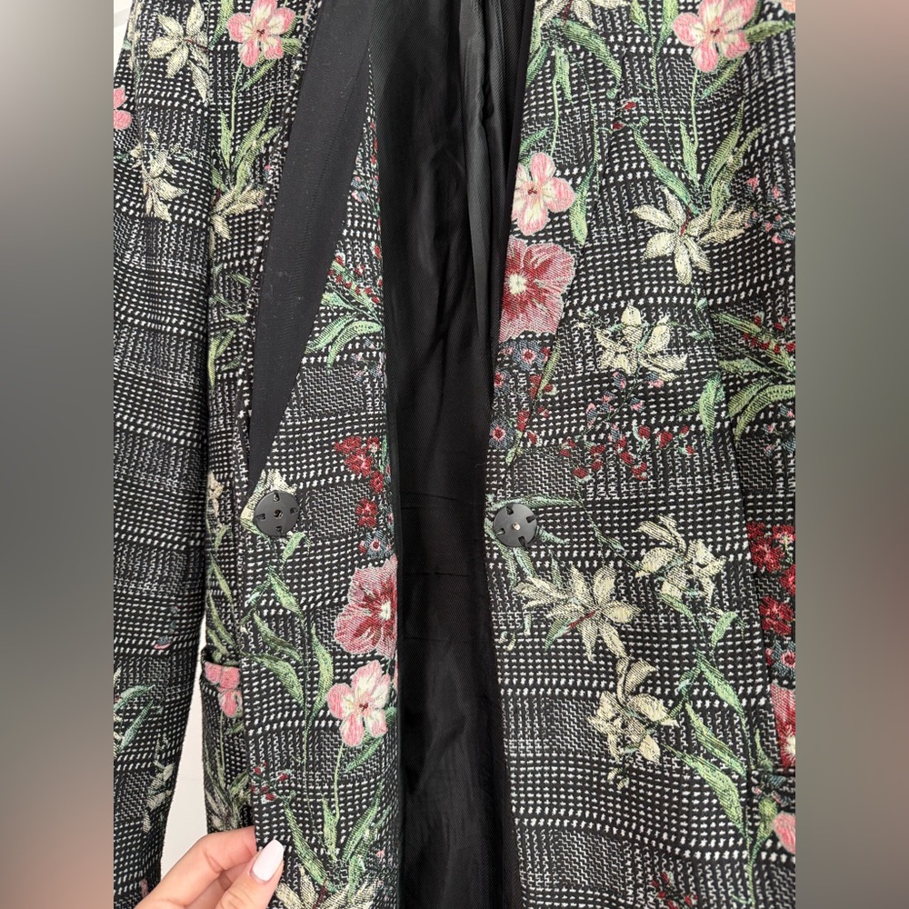 ZARA Floral Embroidered Blazer - Picture 5 of 6